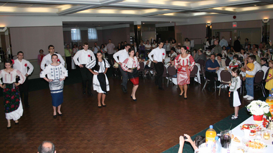 Toronto-Hramul_Bisericii_Ortodoxe_Române_Toţi_Sfinţii.php